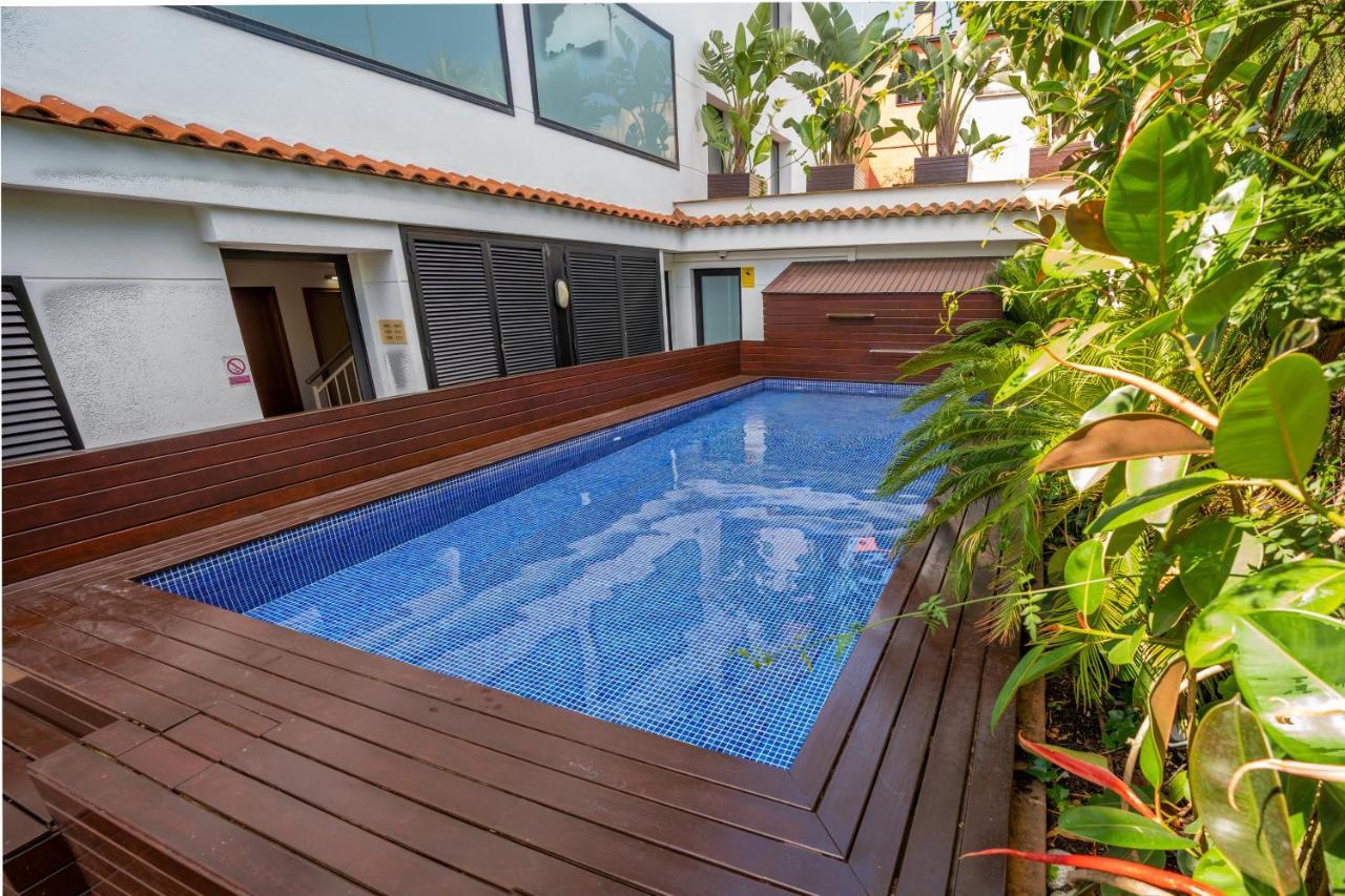 Beatrix 2000 Apartment Pineda de Mar Luaran gambar