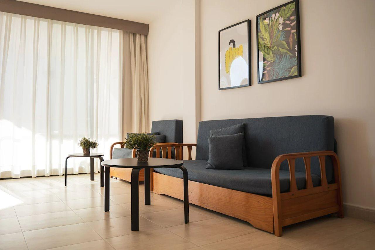 Beatrix 2000 Apartment Pineda de Mar Luaran gambar