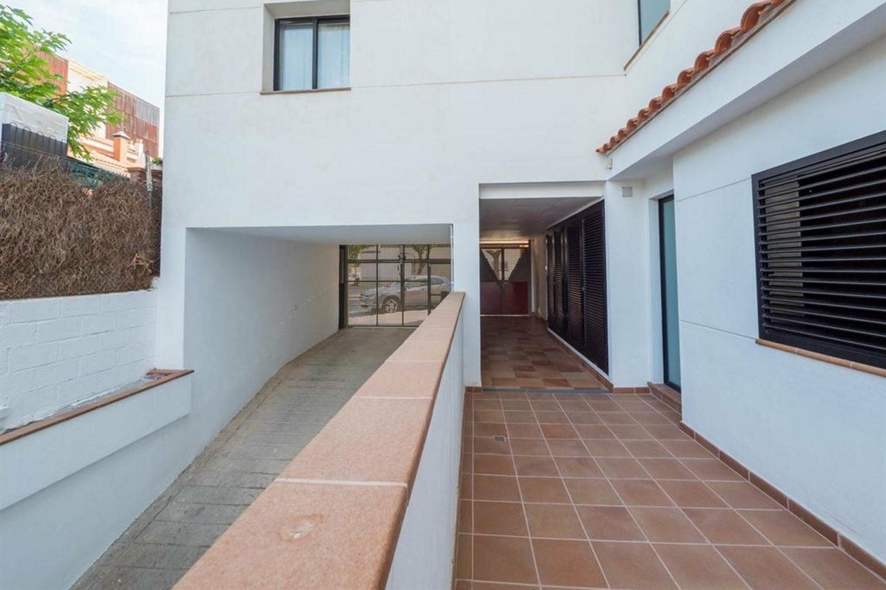 Beatrix 2000 Apartment Pineda de Mar Luaran gambar